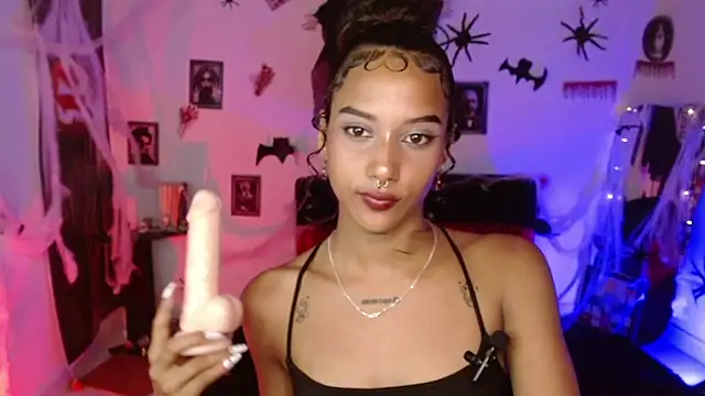 Snapshot of Chelsea__2 chatting on 23, 10, 2025 Chelsea  2 online show from 23, 10, 2025