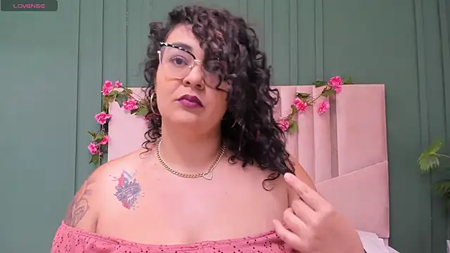Reginavegaa online show from 28, 1, 2025
