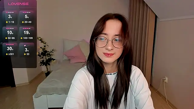 Dark Lola  online show from 11, 1, 2025
