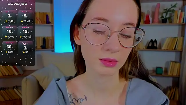 Dark Lola  online show from 4, 3, 2025