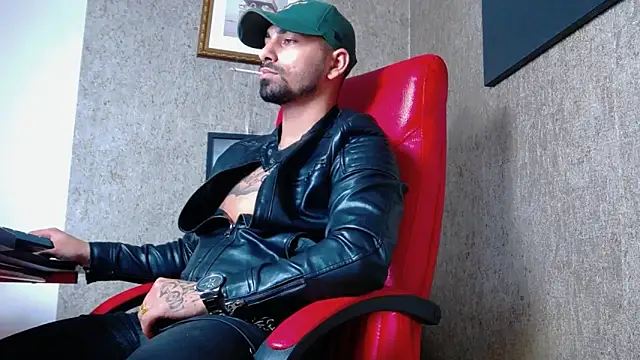 NigelBoydXXX online show from 11, 1, 2025