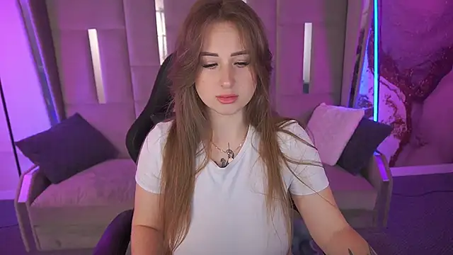 GentleAdellee online show from 23, 11, 2025