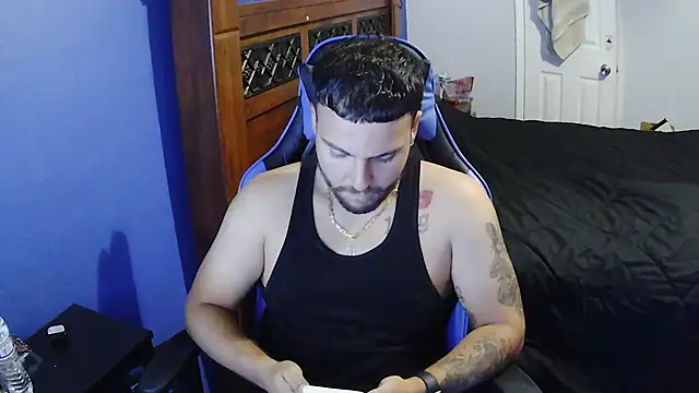 Snapshot of MasterKvn chatting on 29, 10, 2025 MasterKvn online show from 29, 10, 2025