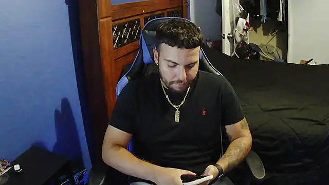 Snapshot of MasterKvn chatting on 31, 10, 2025 MasterKvn online show from 31, 10, 2025