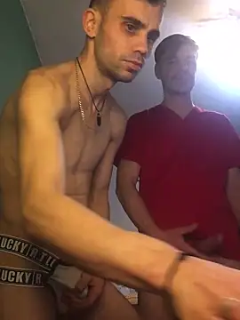 Snapshot of ZuzuGay chatting on 17, 1, 2025 ZuzuGay online show from 17, 1, 2025