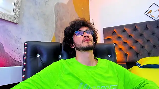 Loggan donnelly online show from 19, 12, 2024