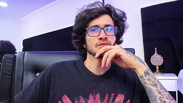 Loggan donnelly online show from 16, 1, 2025