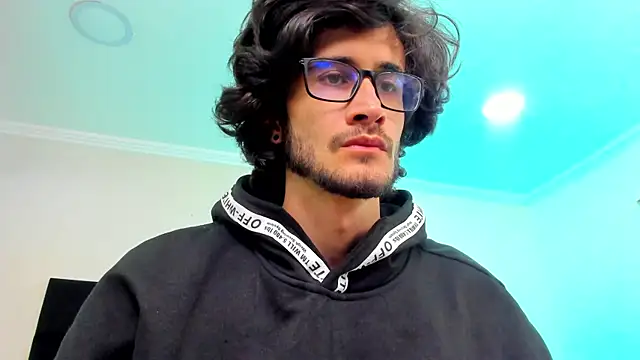 Loggan donnelly online show from 8, 2, 2025