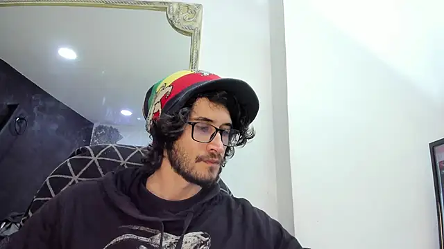 Loggan donnelly online show from 21, 3, 2025