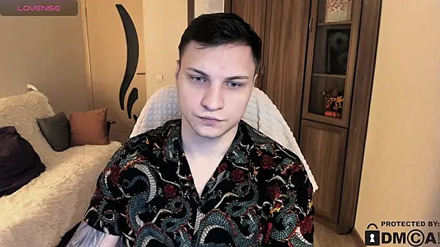 handsome guy01 online show from 11, 11, 2025