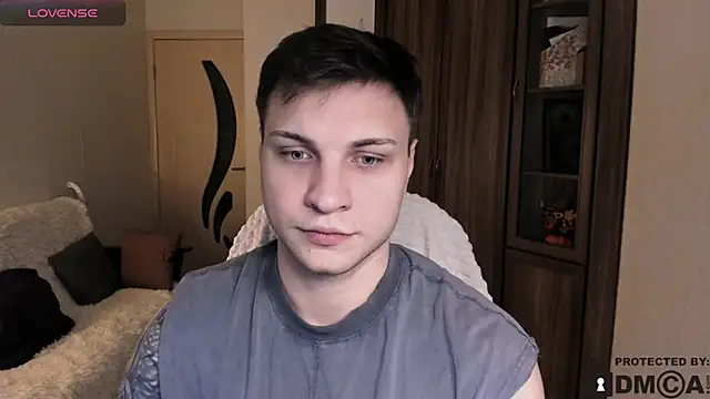 handsome guy01 online show from 17, 11, 2025