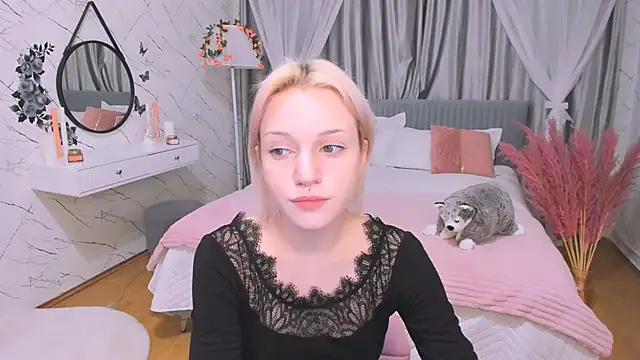 VelvetVixen155 online show from 12, 12, 2024