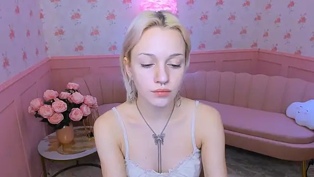 VelvetVixen155 online show from 13, 12, 2024