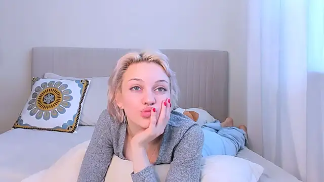 VelvetVixen155 online show from 5, 3, 2025