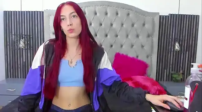 Snapshot of danna_flame chatting on 7, 1, 2025 danna flame online show from 7, 1, 2025