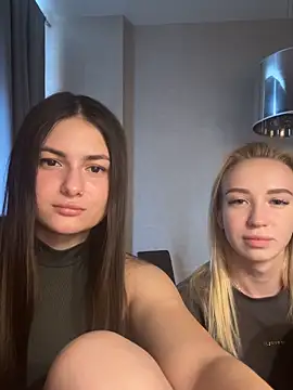 ShySonya online show from 4, 10, 2025