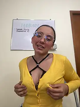 Kay LustyWife online show from 6, 3, 2025
