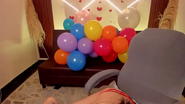 lunaalynch online show from 26, 2, 2026