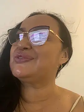 Snapshot of GiaNahomi chatting on 3, 12, 2024 GiaNahomi online show from 3, 12, 2024