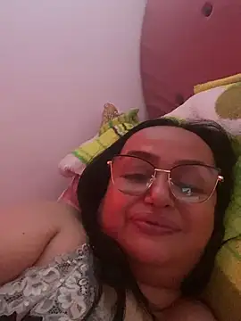 Snapshot of GiaNahomi chatting on 5, 1, 2025 GiaNahomi online show from 5, 1, 2025