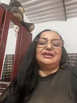 Snapshot of GiaNahomi chatting on 6, 1, 2025 GiaNahomi online show from 6, 1, 2025