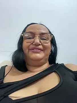 Snapshot of GiaNahomi chatting on 12, 1, 2025 GiaNahomi online show from 12, 1, 2025