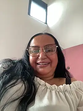 Snapshot of GiaNahomi chatting on 25, 1, 2025 GiaNahomi online show from 25, 1, 2025