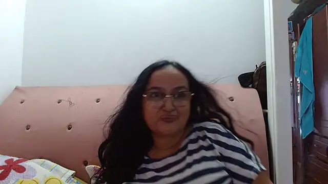 Snapshot of GiaNahomi chatting on 14, 2, 2025 GiaNahomi online show from 14, 2, 2025