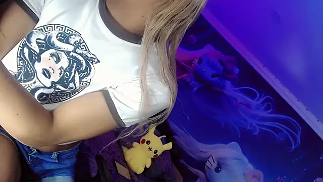 Thalia girl21 online show from 19, 12, 2024