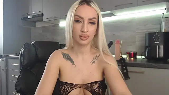 queenzoora online show from 26, 2, 2026