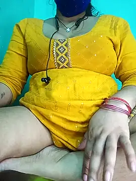 Snapshot of hotty_manisha chatting on 5, 11, 2025 hotty manisha online show from 5, 11, 2025