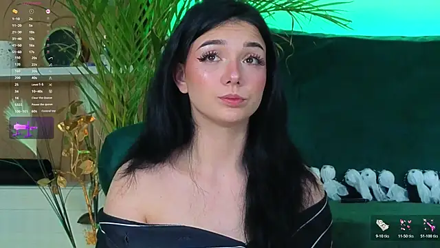 Snapshot of AveryWillow chatting on 17, 11, 2025 AveryWillow online show from 17, 11, 2025