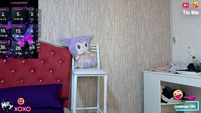 Snapshot of georgia_oli chatting on 8, 11, 2025 georgia oli online show from 8, 11, 2025