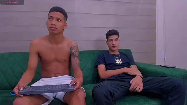 Snapshot of hard_guysbb chatting on 24, 9, 2025 hard guysbb online show from 24, 9, 2025