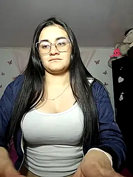 Snapshot of Hanna_Kinsley chatting on 6, 1, 2025 Hanna Kinsley online show from 6, 1, 2025