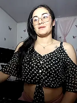 Snapshot of Hanna_Kinsley chatting on 11, 1, 2025 Hanna Kinsley online show from 11, 1, 2025