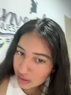 AliceMayer1 online show from 24, 2, 2025