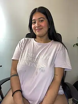 AliceMayer1 online show from 3, 3, 2025