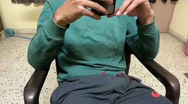 Snapshot of rahul_4u chatting on 13, 2, 2025 rahul 4u online show from 13, 2, 2025