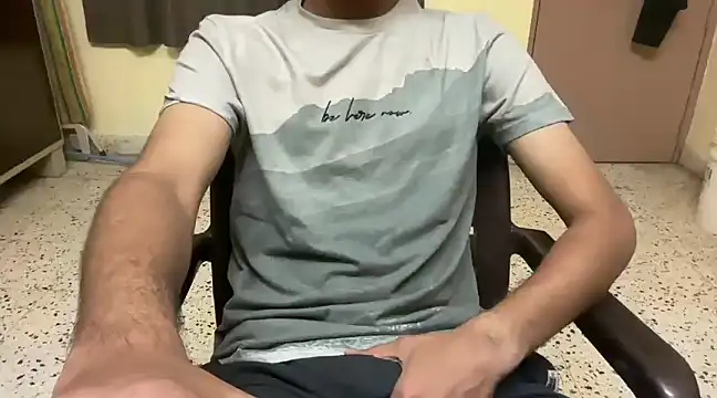 Snapshot of rahul_4u chatting on 18, 2, 2025 rahul 4u online show from 18, 2, 2025