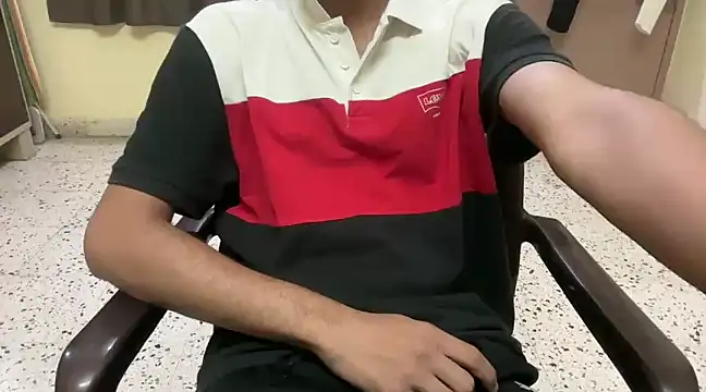 Snapshot of rahul_4u chatting on 2, 3, 2025 rahul 4u online show from 2, 3, 2025