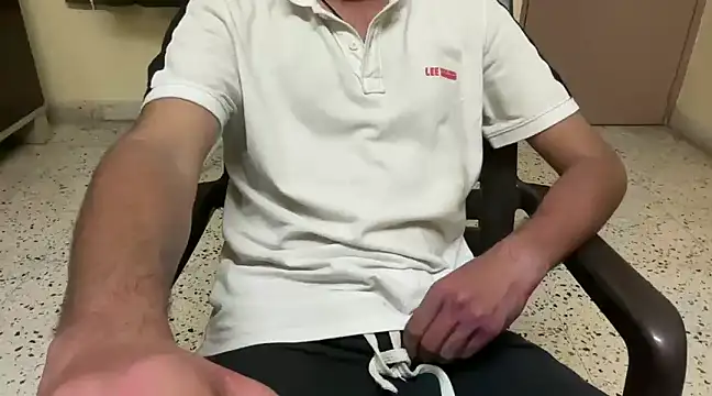 Snapshot of rahul_4u chatting on 15, 3, 2025 rahul 4u online show from 15, 3, 2025