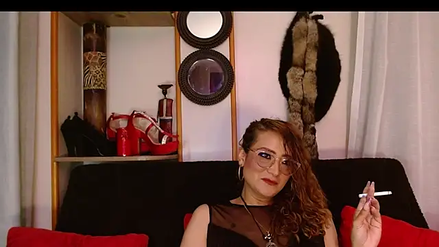 AdeleMourfg online show from 16, 2, 2025