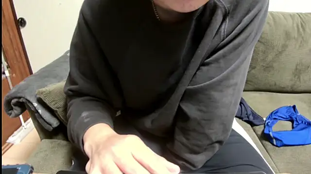 Snapshot of tuki_fu chatting on 23, 2, 2025 tuki fu online show from 23, 2, 2025