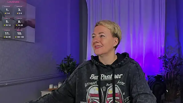 Snapshot of Nika_Smit chatting on 23, 10, 2025 Nika Smit online show from 23, 10, 2025