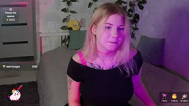 HellenHornny online show from 3, 10, 2025