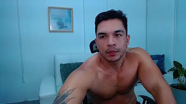 estebandelouis online show from 25, 2, 2025