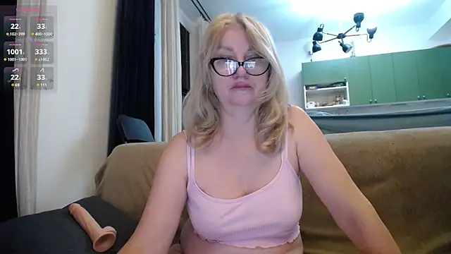 Blond Woman online show from 15, 2, 2025