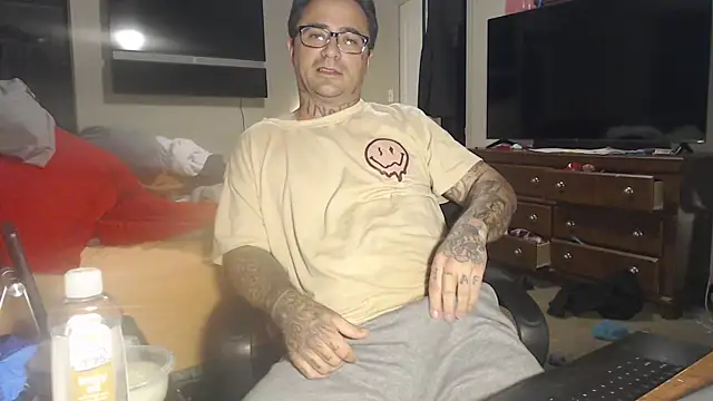 Snapshot of dadbod1178 chatting on 20, 1, 2025 dadbod1178 online show from 20, 1, 2025