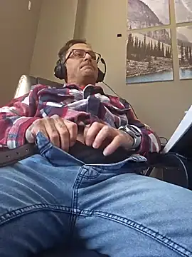 Snapshot of dadbod1178 chatting on 20, 2, 2025 dadbod1178 online show from 20, 2, 2025